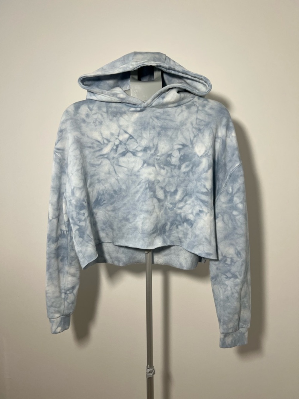 ♡ 4 for $40 ♡ Bluenotes Light Blue Tie-Dye Cropped Hoodie